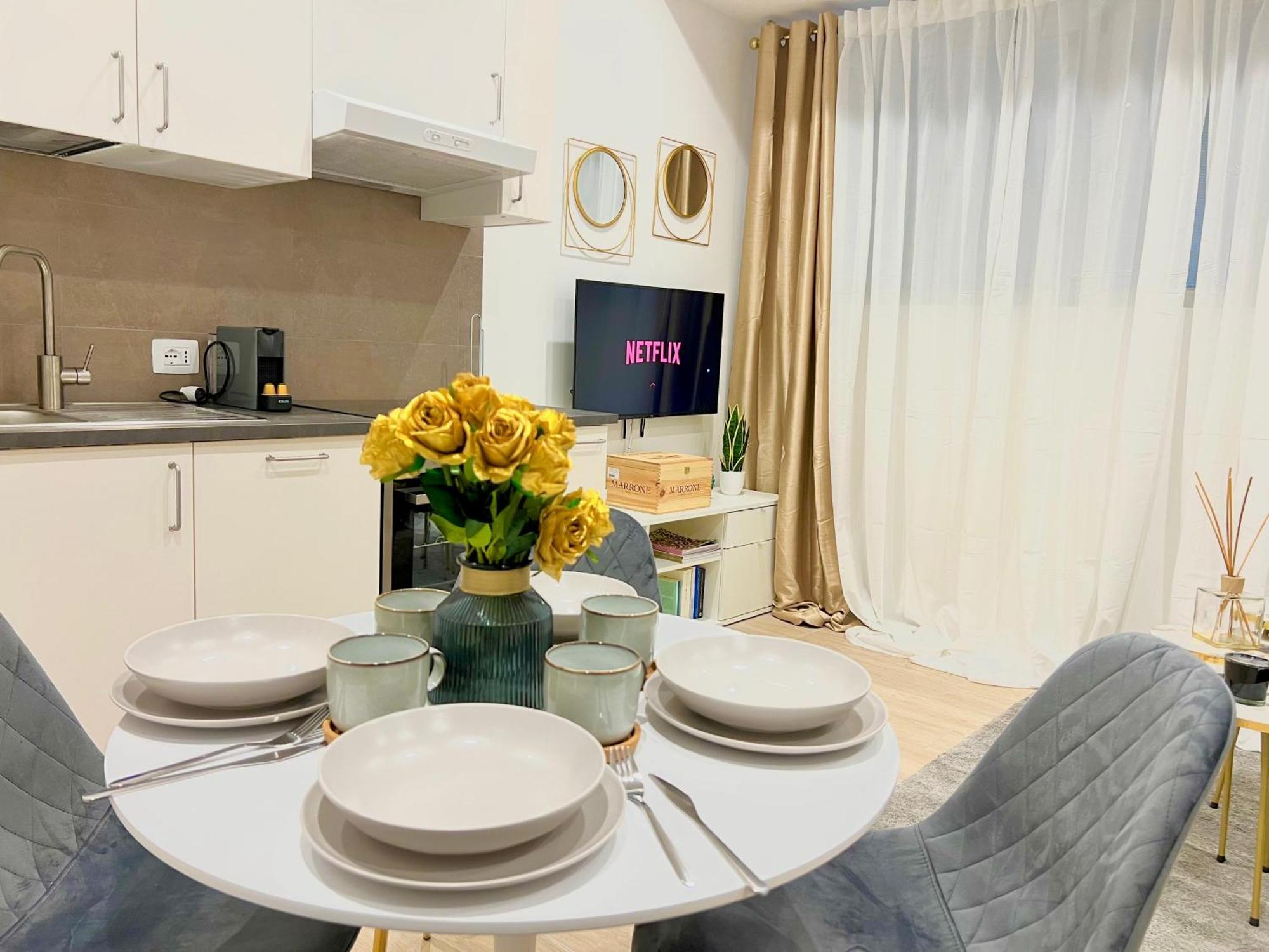The Boutique Houses - Hebrew Quarter Милан Экстерьер фото