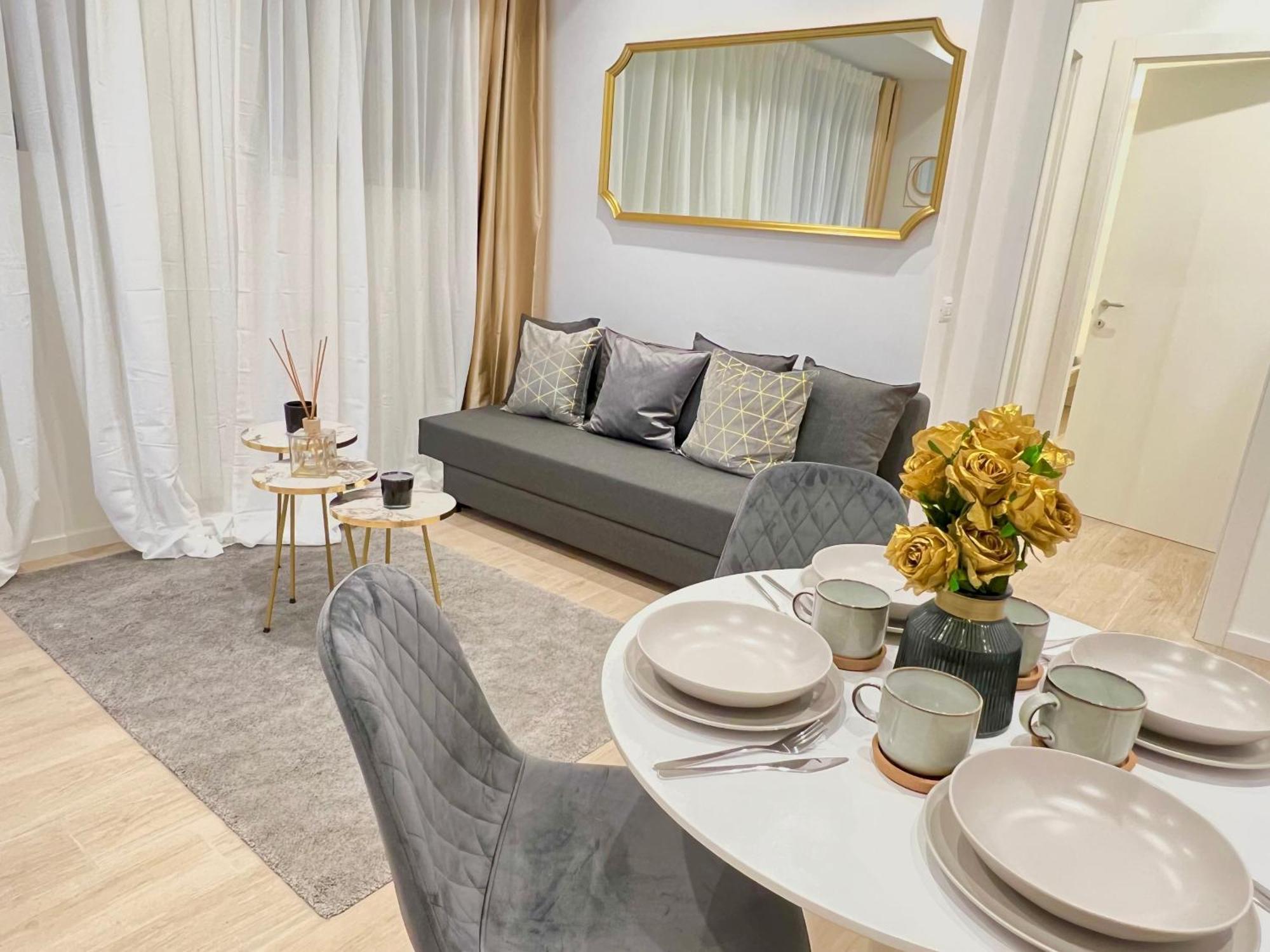 The Boutique Houses - Hebrew Quarter Милан Экстерьер фото