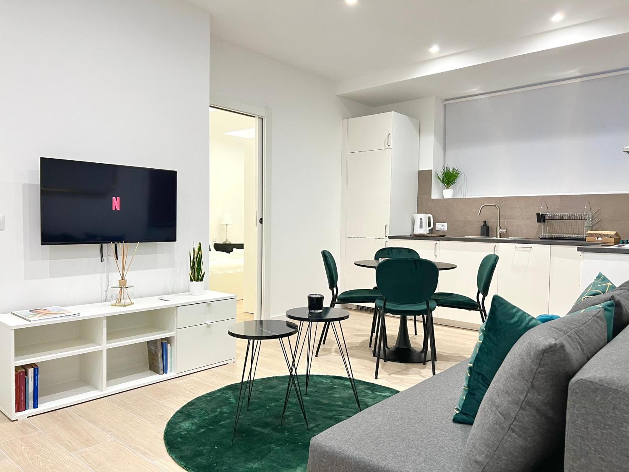 The Boutique Houses - Hebrew Quarter Милан Экстерьер фото